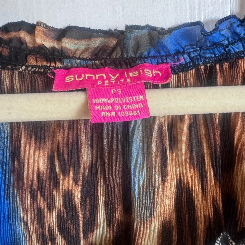 Sunny Leigh Y2K Leopard Print Long Sleeve Blouse - Picture 5 of 5